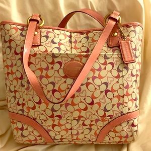 Coach Hearts Purse. Used once! Great condition!!!